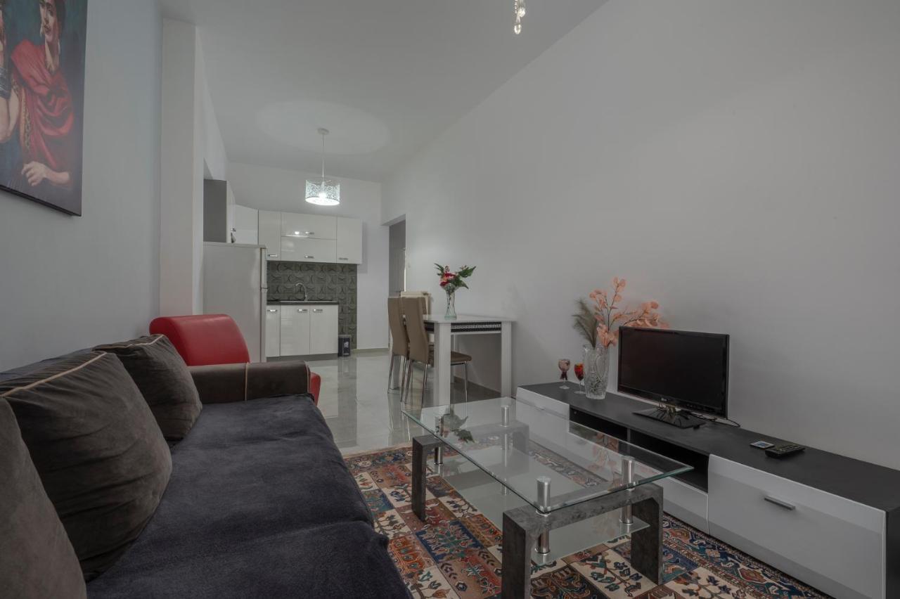 Kosmos Service Apartment City Center 3 With Additional Cost Parking Thessaloníki Luaran gambar
